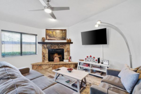 Sedona Airbnb - Sedona Golf, Pool and Hot tub by Bell Rock-Views